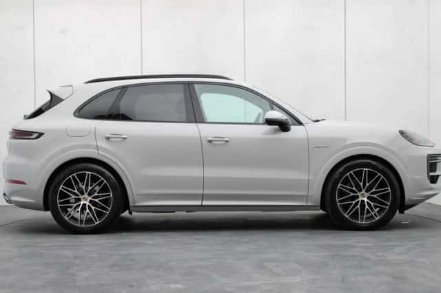 Porsche Cayenne (2025) thumbnail 33