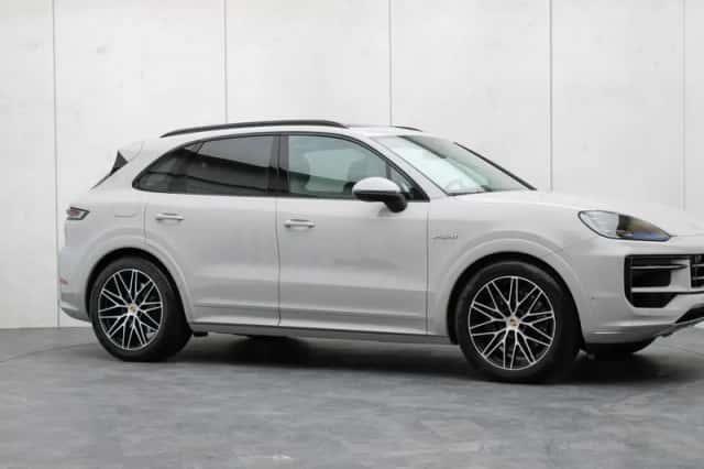 Porsche Cayenne (2025) thumbnail 34
