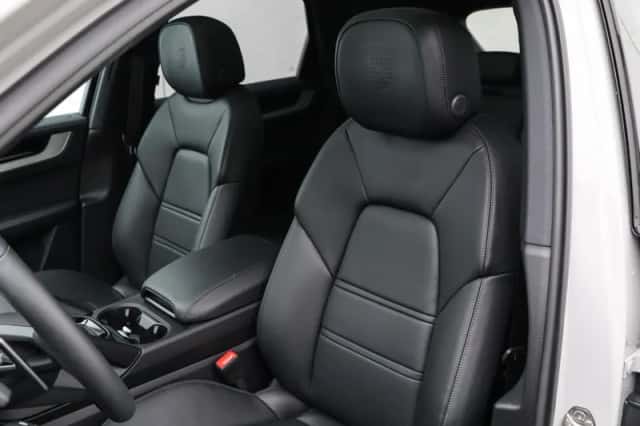 Porsche Cayenne (2025) thumbnail 9