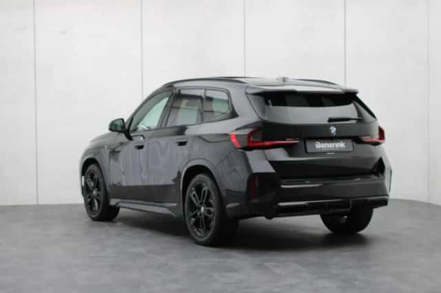 BMW X1 (2022) thumbnail 3