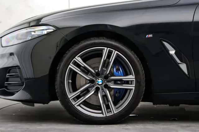 BMW 8-Serie (2023) thumbnail 6