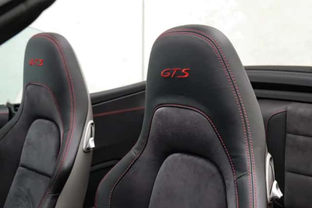 Porsche 911 (2017) thumbnail 11