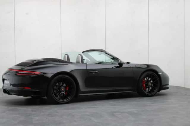 Porsche 911 (2017) thumbnail 31