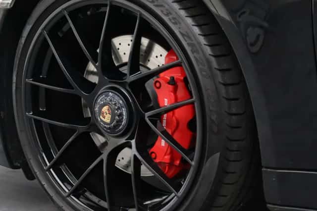 Porsche 911 (2017) thumbnail 7