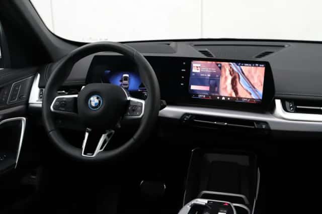 BMW X1 (2025) thumbnail 14