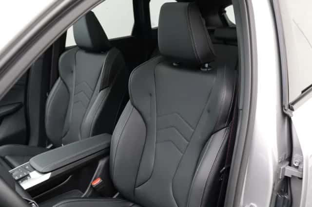 BMW X1 (2025) thumbnail 9