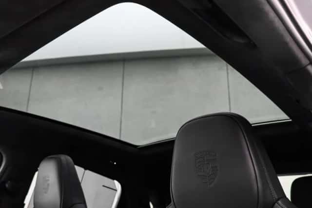 Porsche Cayenne (2020) thumbnail 11