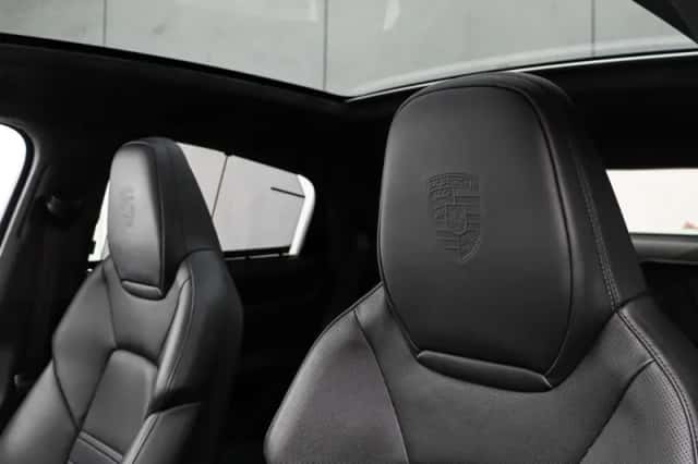 Porsche Cayenne (2020) thumbnail 13