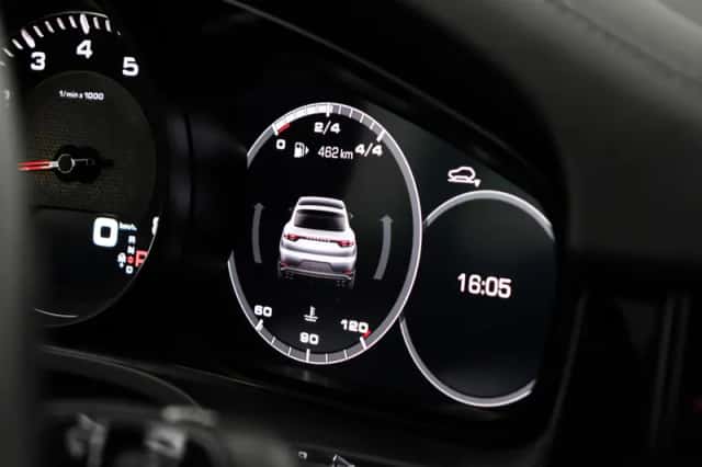 Porsche Cayenne (2020) thumbnail 22