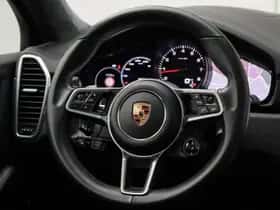 Porsche Cayenne (2020) thumbnail 31