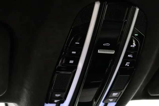 Porsche Cayenne (2020) thumbnail 41
