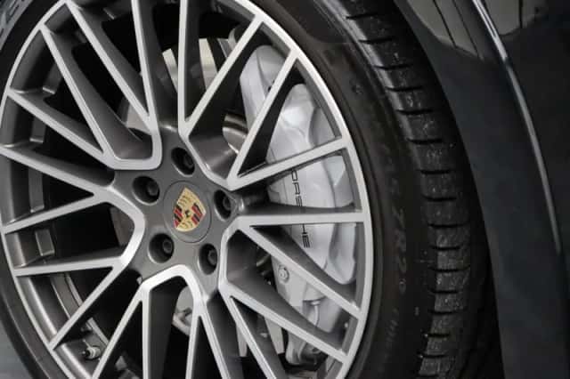 Porsche Cayenne (2020) thumbnail 7