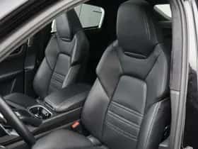 Porsche Cayenne (2020) thumbnail 9