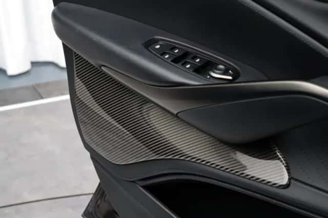 Aston Martin Dbx (2023) thumbnail 19