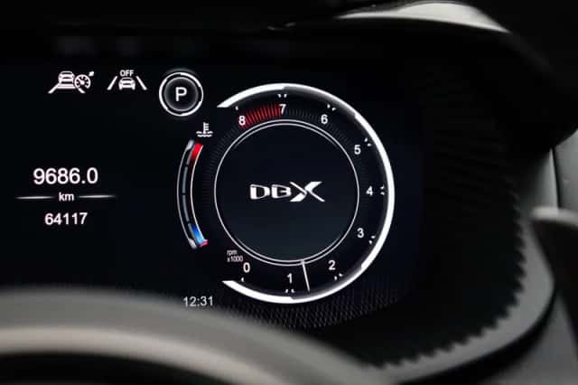 Aston Martin Dbx (2023) thumbnail 29