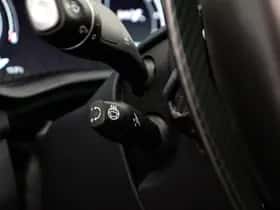 Aston Martin Dbx (2023) thumbnail 30