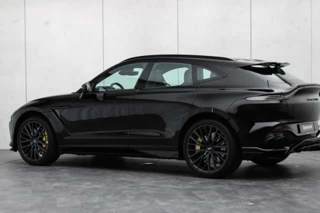 Aston Martin Dbx (2023) thumbnail 34