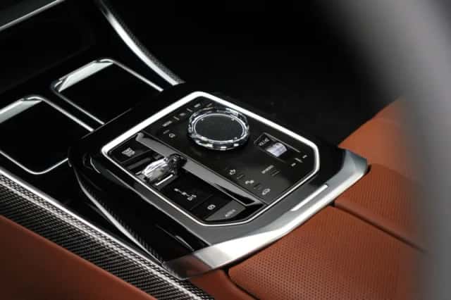 BMW 7-Serie (2025) thumbnail 15