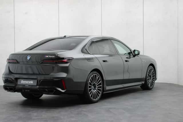 BMW 7-Serie (2025) thumbnail 4