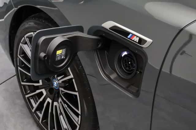 BMW 7-Serie (2025) thumbnail 7
