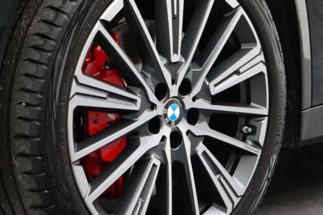 BMW X1 (2025) thumbnail 7