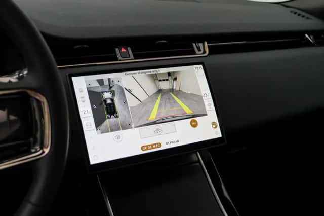 Land Rover Range Rover Evoque (2025) thumbnail 12