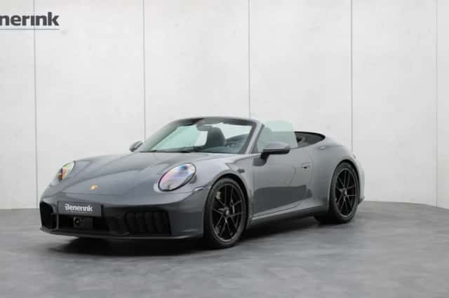 Porsche 911 (2025) thumbnail 1
