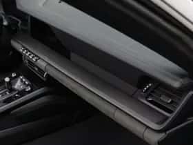Porsche 911 (2025) thumbnail 23