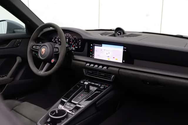 Porsche 911 (2025) thumbnail 27