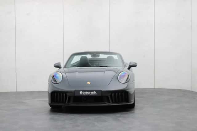 Porsche 911 (2025) thumbnail 28