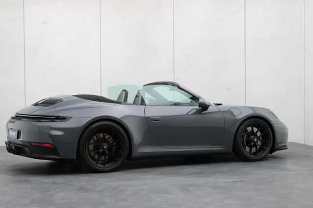 Porsche 911 (2025) thumbnail 30