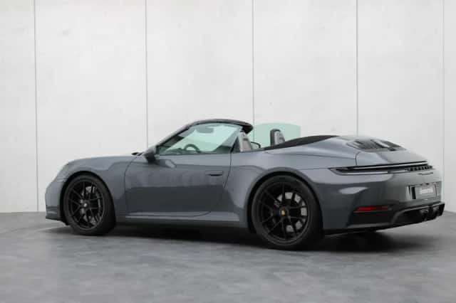 Porsche 911 (2025) thumbnail 34