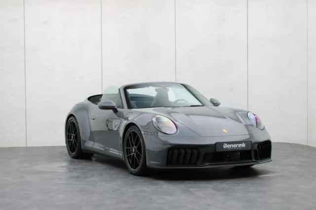 Porsche 911 (2025) thumbnail 5
