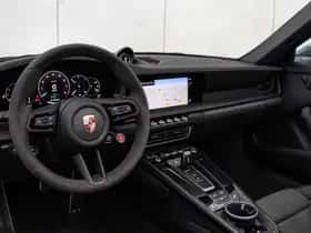 Porsche 911 (2025) thumbnail 8