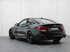BMW M4 (2019) thumbnail 3