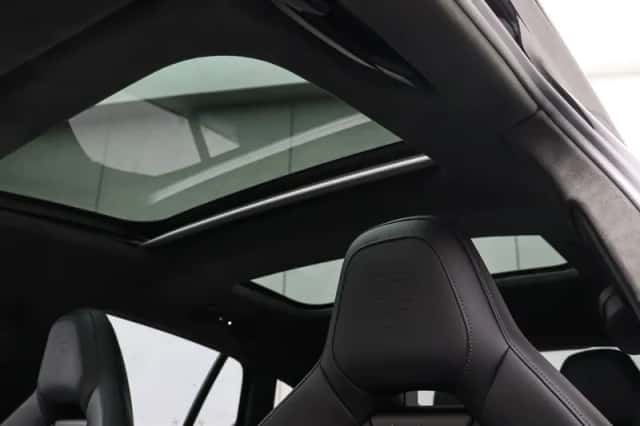 Porsche Panamera (2025) thumbnail 11
