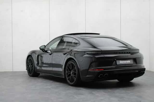 Porsche Panamera (2025) thumbnail 3