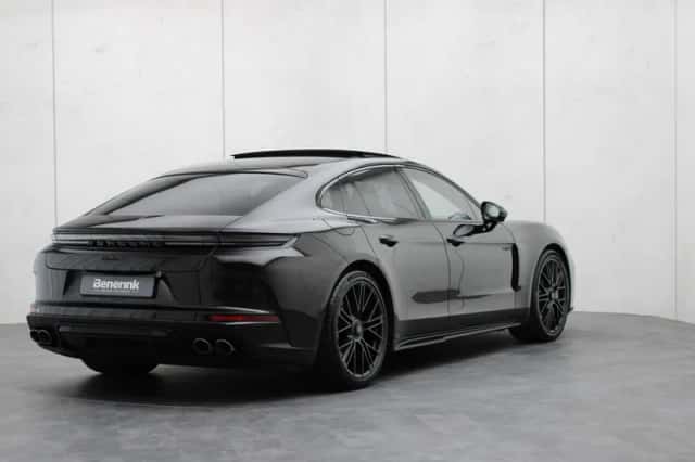 Porsche Panamera (2025) thumbnail 4
