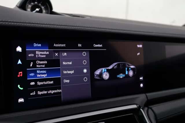 Porsche Panamera (2025) thumbnail 36
