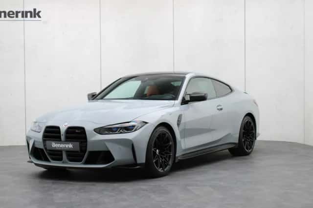 BMW M4 (2022) thumbnail 1