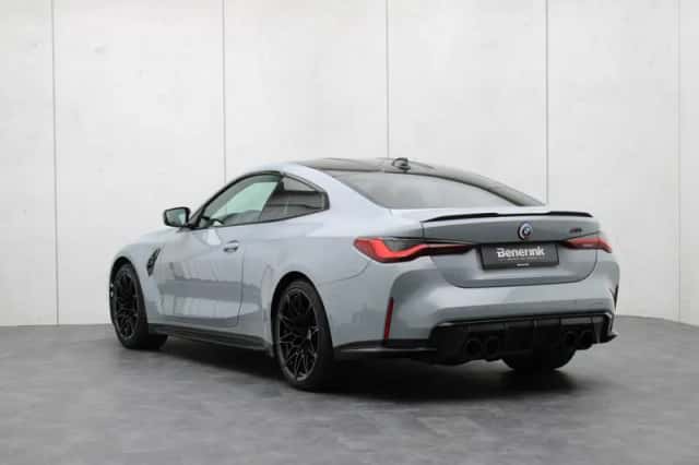 BMW M4 (2022) thumbnail 3