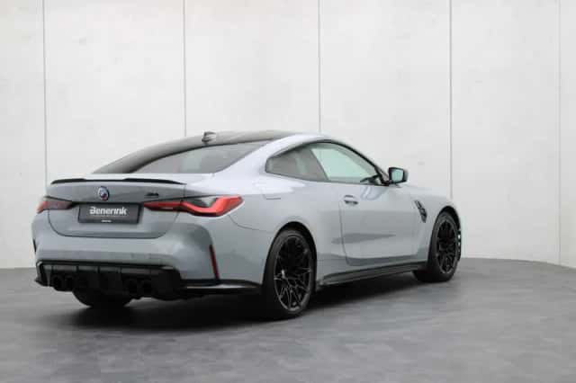 BMW M4 (2022) thumbnail 4