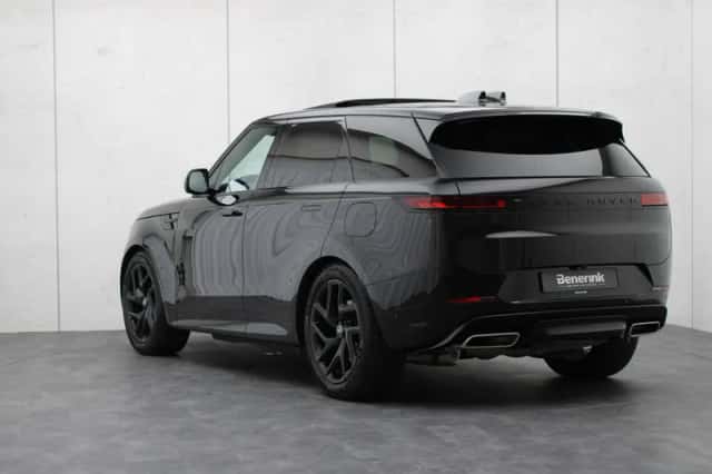Land Rover Range Rover Sport (2026) thumbnail 3