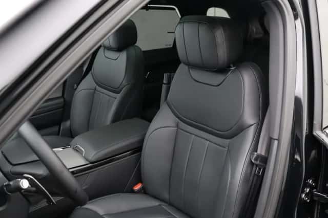 Land Rover Range Rover Sport (2026) thumbnail 8