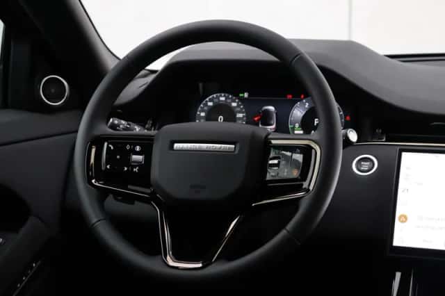 Land Rover Range Rover Evoque (2025) thumbnail 13
