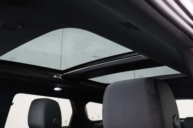Land Rover Range Rover Evoque (2025) thumbnail 9
