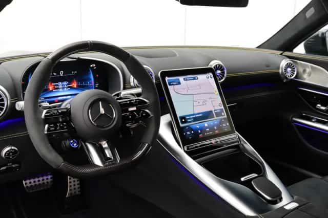 Mercedes-Benz AMG GT (2025) thumbnail 12