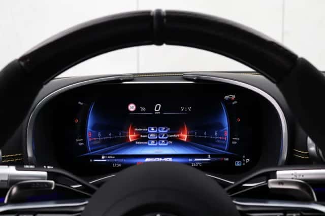 Mercedes-Benz AMG GT (2025) thumbnail 31