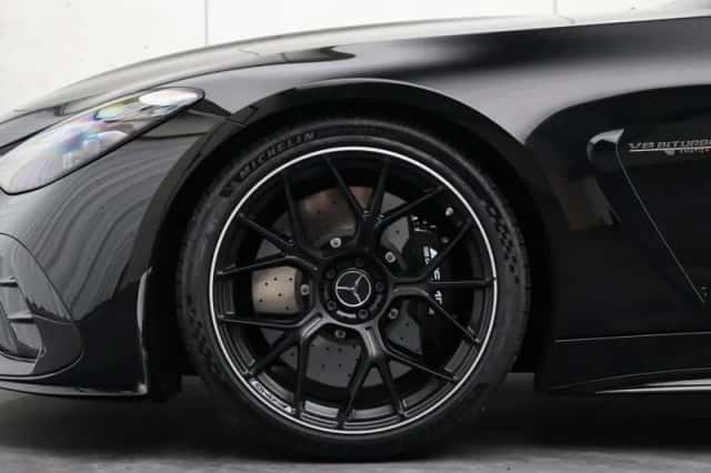 Mercedes-Benz AMG GT (2025) thumbnail 6