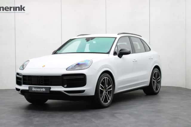 Porsche Cayenne (2018) thumbnail 1